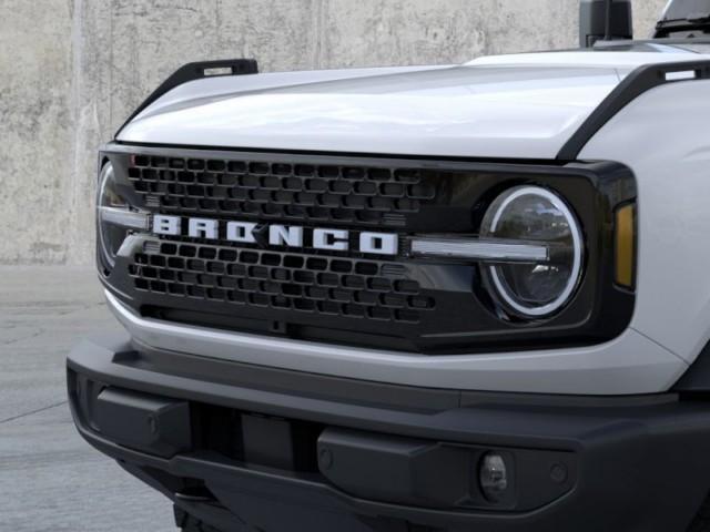 Photo of 2025 Oxford White Ford Bronco
