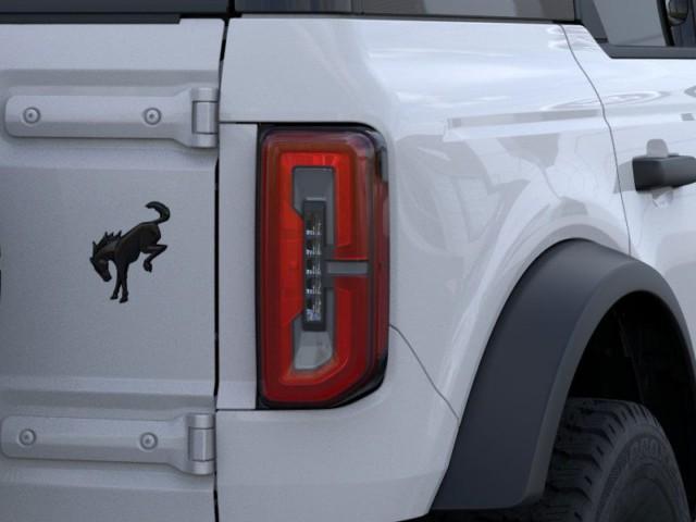 Photo of 2025 Oxford White Ford Bronco