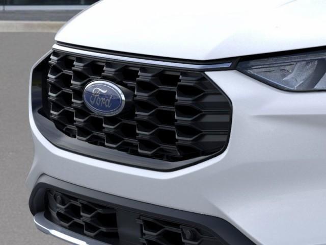 Photo of 2025 Star White Ford Escape