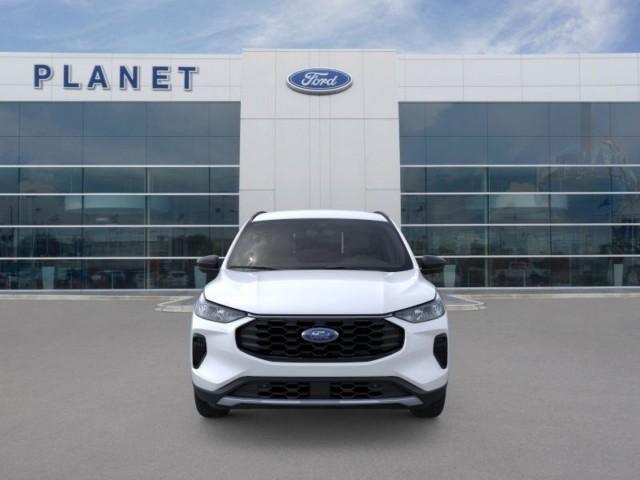 Photo of 2025 Star White Ford Escape