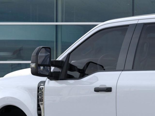 Photo of 2025 Oxford White Ford F-250