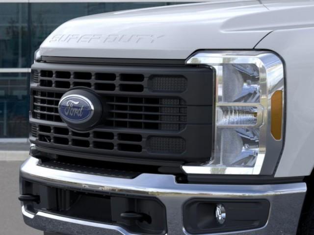 Photo of 2025 Oxford White Ford F-250