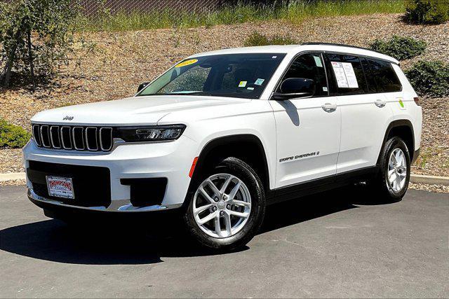 Photo of 2023 Bright White Clearcoat Jeep Grand Cherokee L