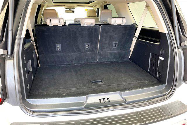 Photo of 2023 Oxford White Ford Expedition Max