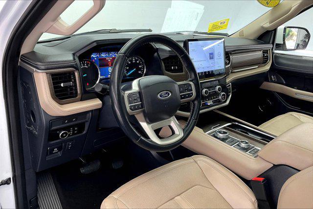Photo of 2023 Oxford White Ford Expedition Max