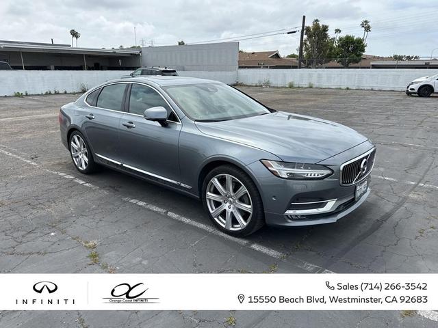 2017 Volvo S90