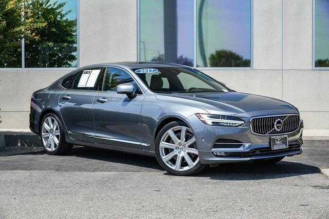 2017 Volvo S90