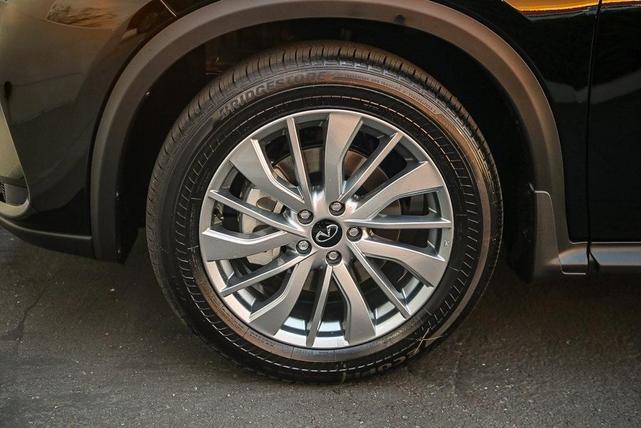 Photo of 2025 Black Obsidian INFINITI QX50