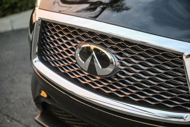 Photo of 2025 Black Obsidian INFINITI QX50