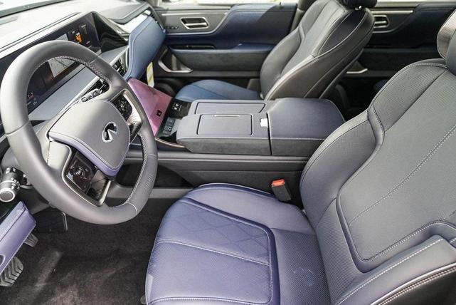 Photo of 2026 Diamond Black INFINITI QX80