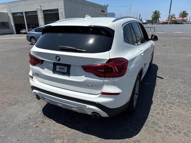 Photo of 2018 Alpine White BMW X3