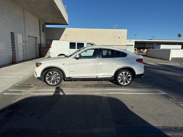 Photo of 2018 Alpine White BMW X4
