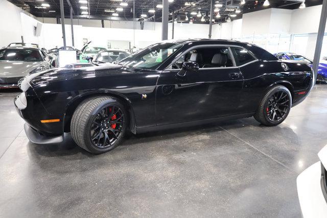 Photo of 2018 Pitch Black Clearcoat Dodge Challenger