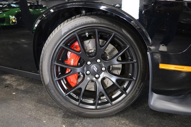 Photo of 2018 Pitch Black Clearcoat Dodge Challenger