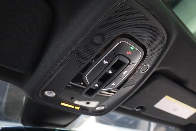Photo of 2022 Glacier White Metallic Audi SQ8
