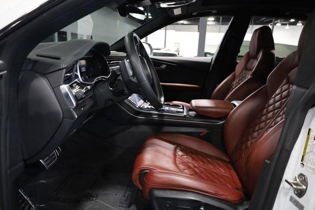 Photo of 2022 Glacier White Metallic Audi SQ8