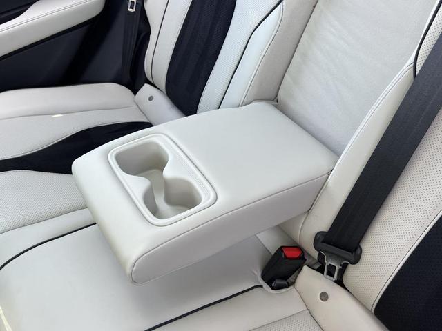 Photo of 2023 Apex Blue Pearl Acura RDX