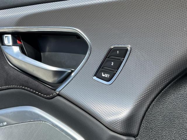 Photo of 2023 Apex Blue Pearl Acura RDX