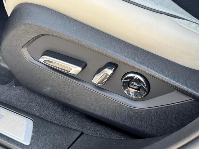 Photo of 2023 Apex Blue Pearl Acura RDX