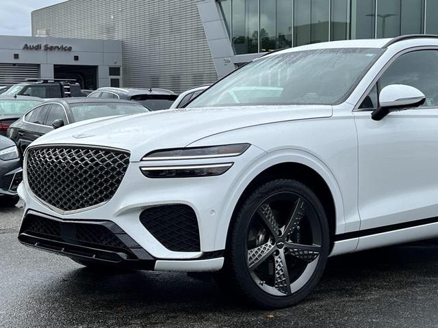 Photo of 2025 Uyuni White Genesis GV70