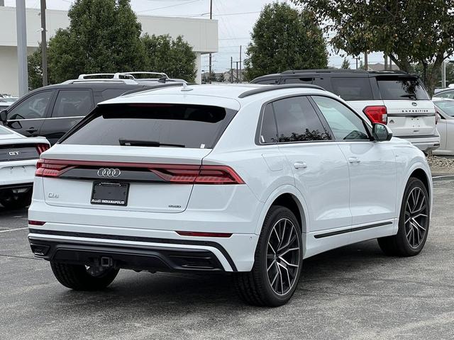 Photo of 2020 Glacier White Metallic Audi Q8