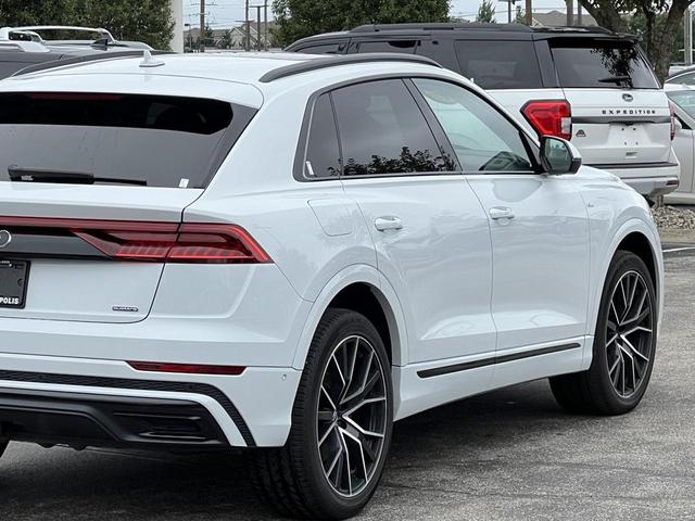 Photo of 2020 Glacier White Metallic Audi Q8