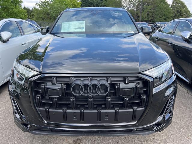 Photo of 2025 Mythos Black Metallic Audi Q7