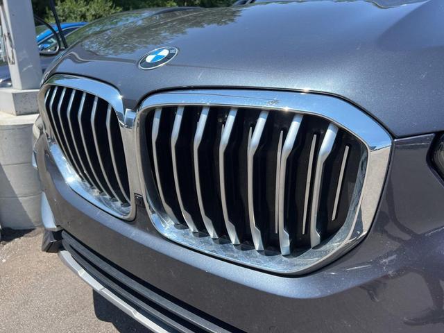 Photo of 2020 Arctic Gray Metallic BMW X5
