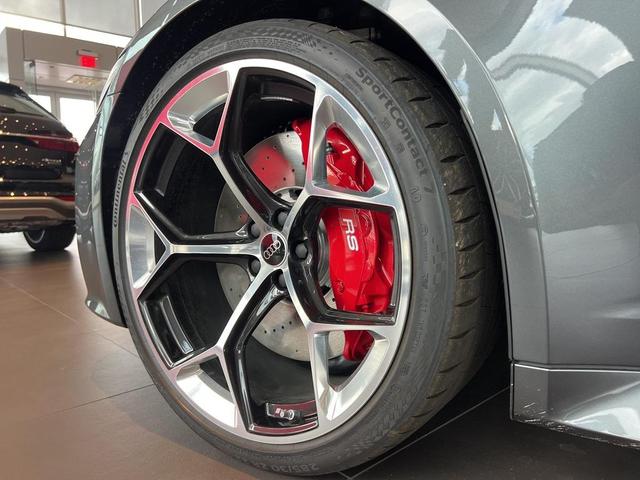 Photo of 2026 Daytona Gray Pearl Effect Audi RS 6 Avant