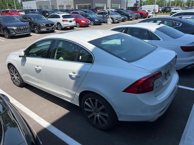Photo of 2018 White Volvo S60 Inscription