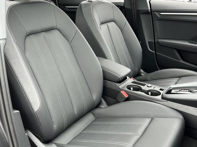 Photo of 2025 Manhattan Gray Metallic Audi A3