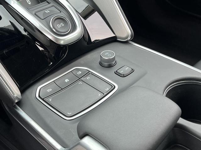 Photo of 2023 Majestic Black Pearl Acura TLX