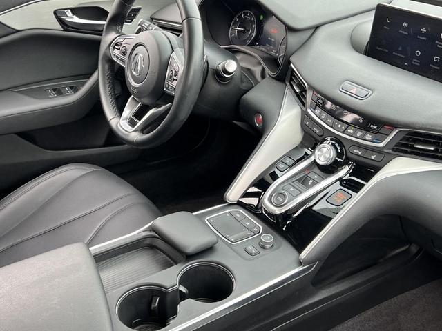 Photo of 2023 Majestic Black Pearl Acura TLX