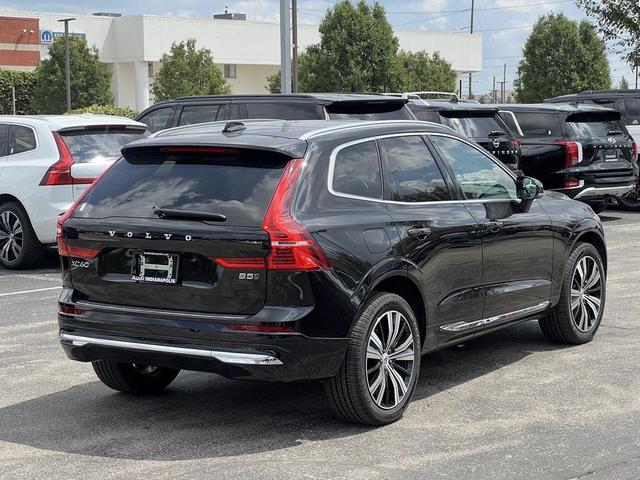 Photo of 2023 Onyx Black Metallic Volvo XC60