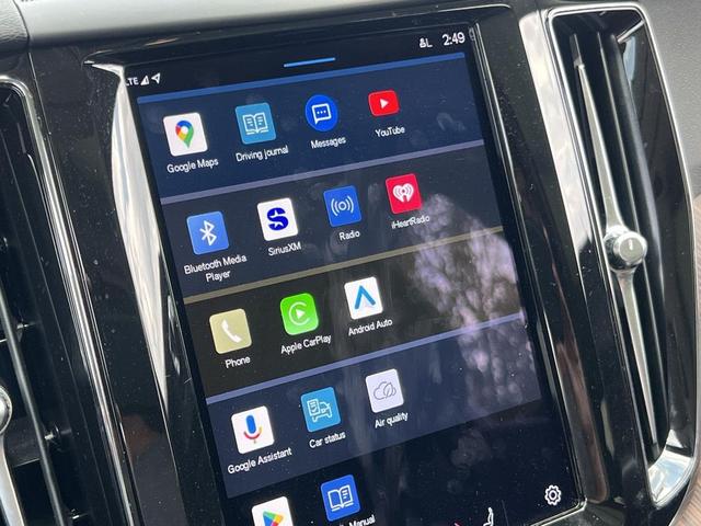 Photo of 2023 Onyx Black Metallic Volvo XC60
