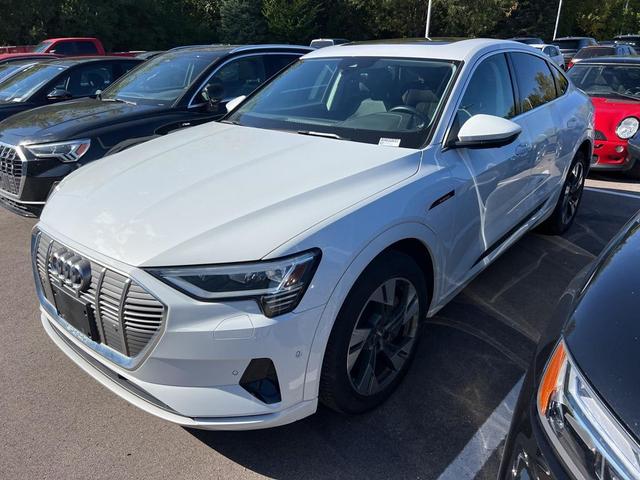 Photo of 2020 Glacier White Metallic Audi e-tron Sportback