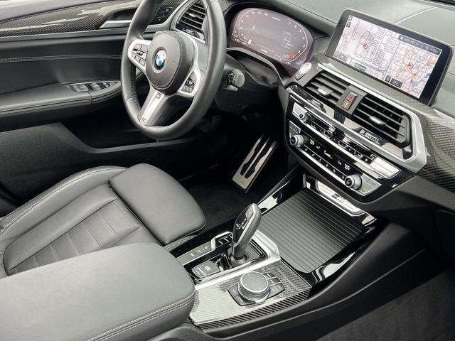 Photo of 2021 Black Sapphire Metallic BMW X3