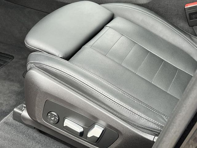 Photo of 2021 Black Sapphire Metallic BMW X3
