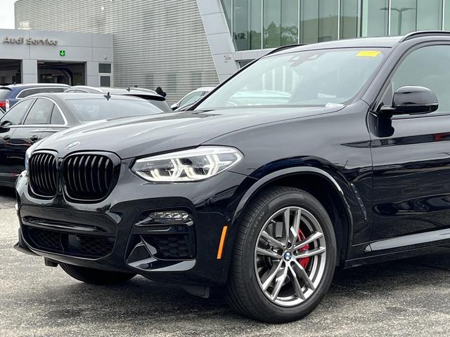 Photo of 2021 Black Sapphire Metallic BMW X3