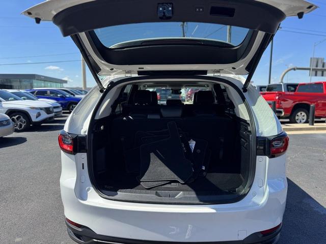 Photo of 2024 Rhodium White Premium Mazda CX-90