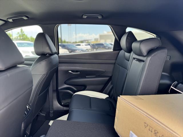 Photo of 2025 Ecotronic Gray Hyundai TUCSON