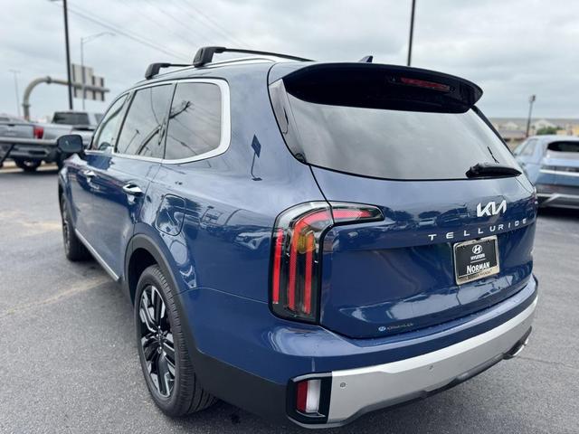 Photo of 2023 Midnight Lake Blue Kia Telluride