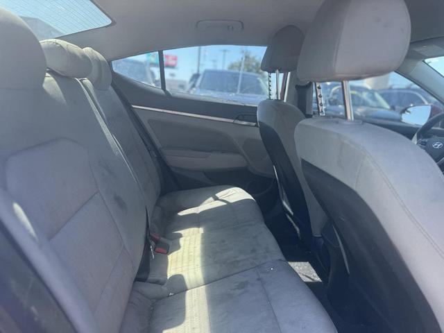 Photo of 2017 Scarlet Red Hyundai ELANTRA