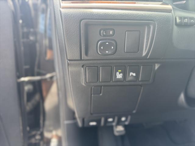 Photo of 2015 Obsidian Lexus ES 350