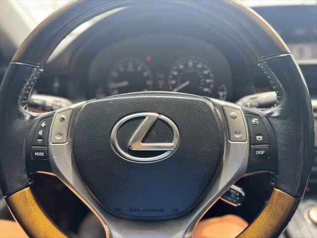 Photo of 2015 Obsidian Lexus ES 350