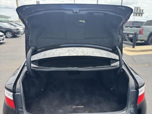 Photo of 2015 Obsidian Lexus ES 350