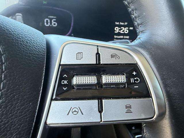 Photo of 2024 Glacial White Pearl Kia Telluride