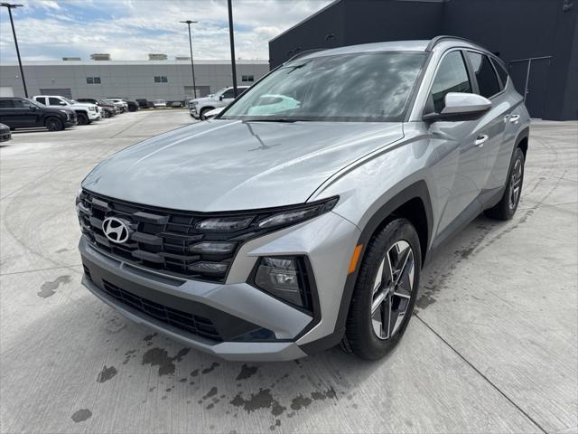 Photo of 2025 Shimmering Silver Hyundai TUCSON