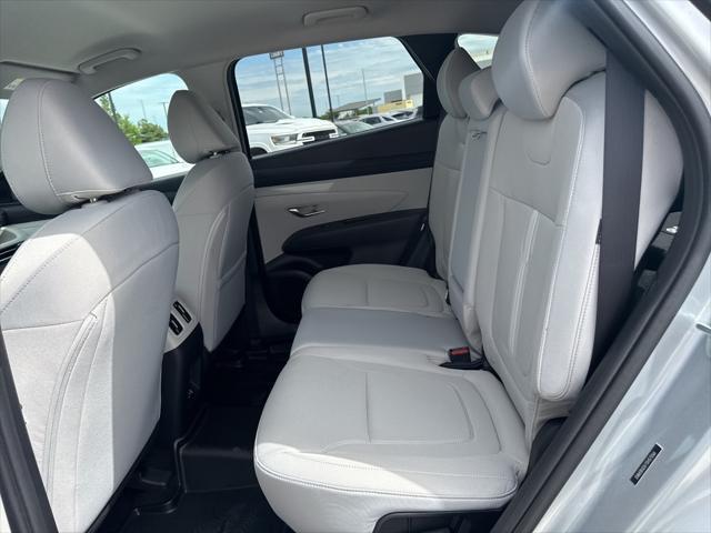 Photo of 2025 Shimmering Silver Hyundai TUCSON