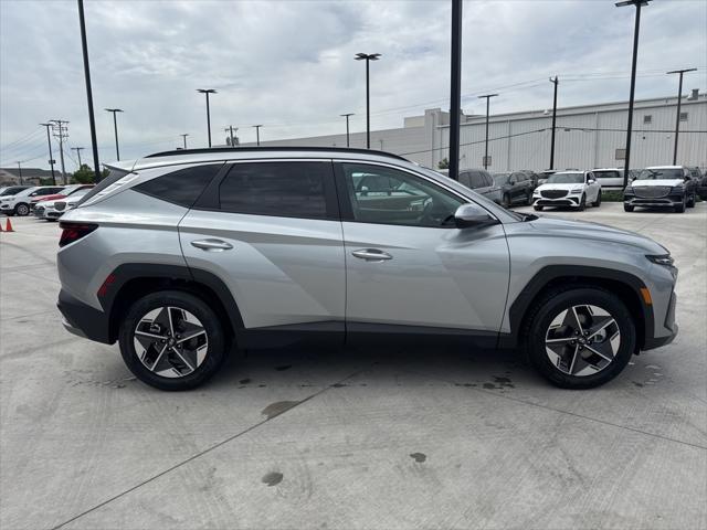 Photo of 2025 Shimmering Silver Hyundai TUCSON